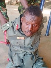 Army Troops Nab Fake Major General in Kaduna