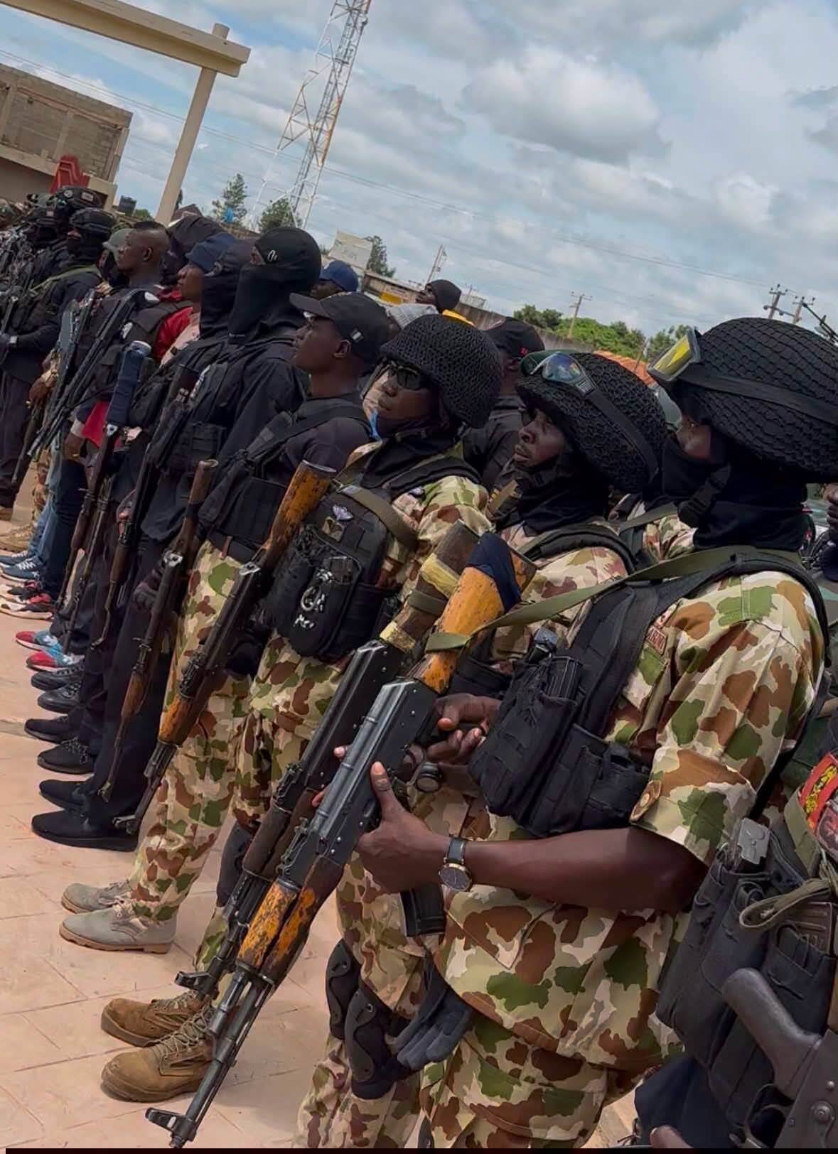 Troops arrest 10 suspected illegal miners, seize 21,000…