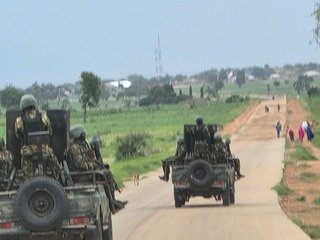 Troops raid suspected drug hideout in Jos, arrest nine&hellip;