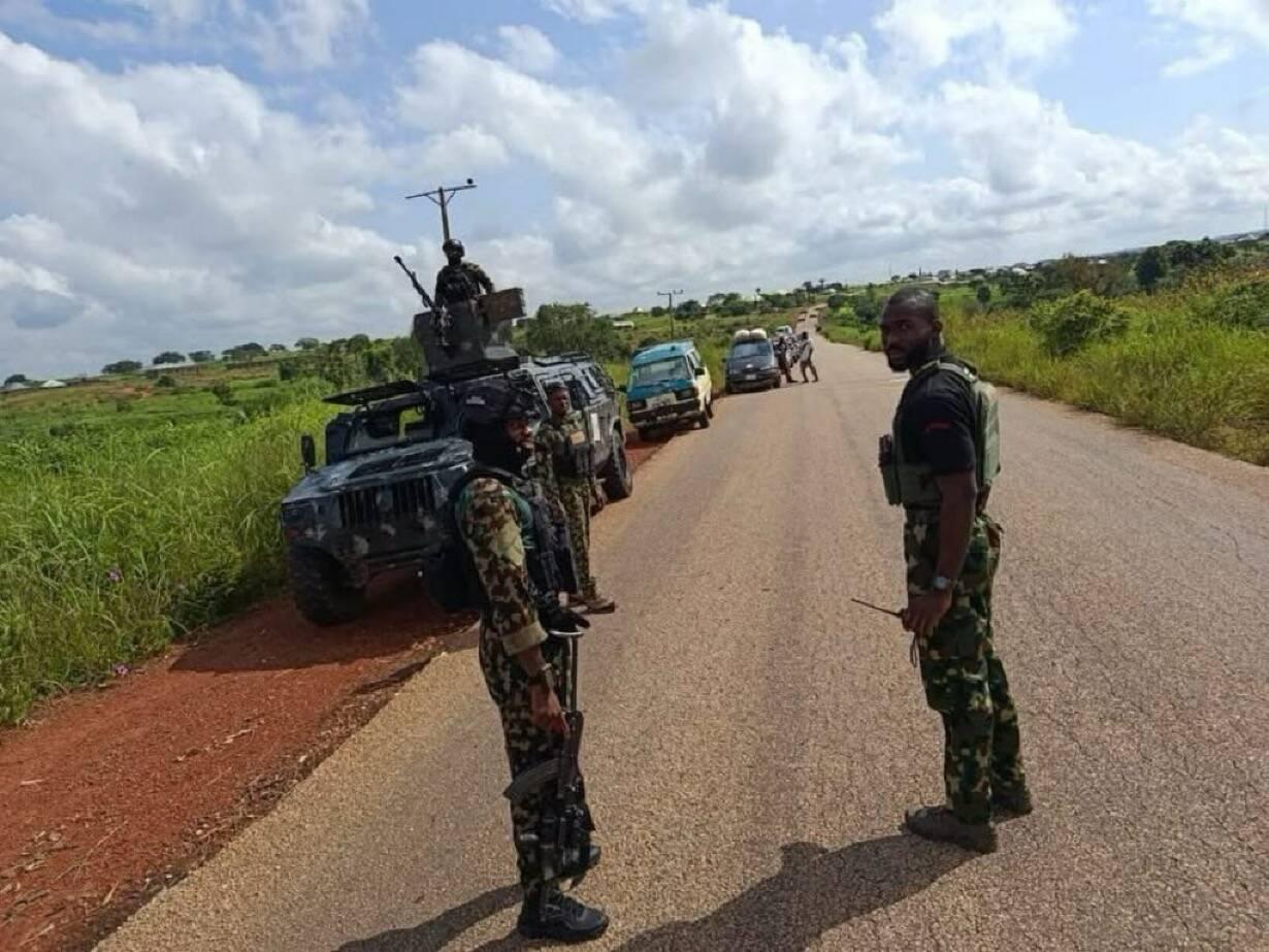 TROOPS FOIL KIDNAP ATTACK, RESCUE INJURED VICTIM ALONG…